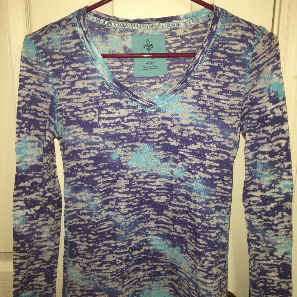 Patterned long sleeve